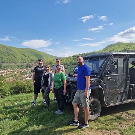 Casa Piri Hotel Анина Екстериор снимка
