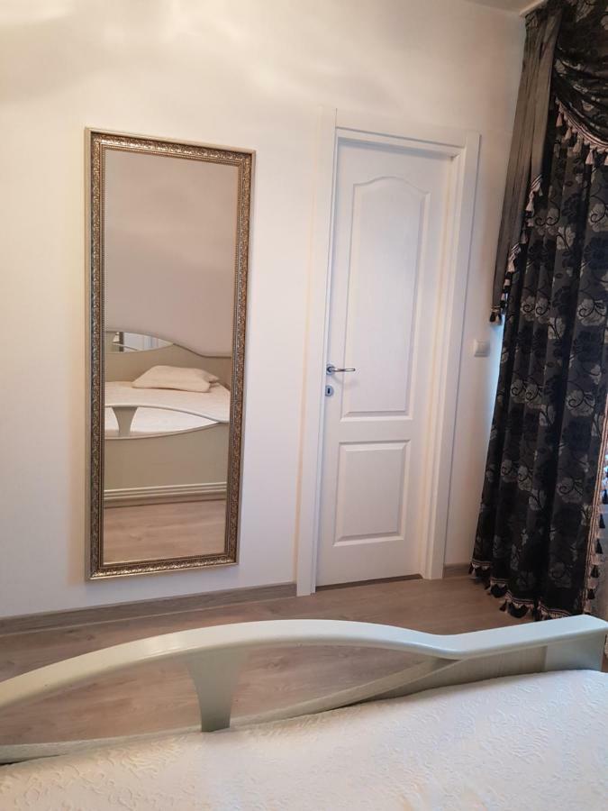 Casa Piri Hotel Анина Екстериор снимка