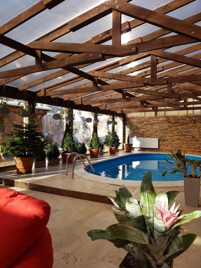 Casa Piri Hotel Анина Екстериор снимка