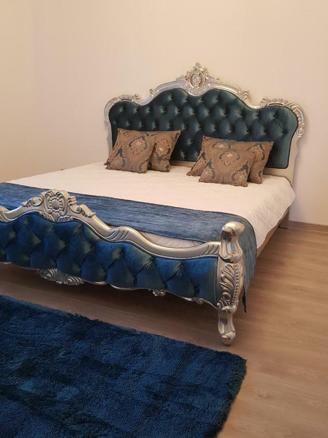 Casa Piri Hotel Анина Екстериор снимка